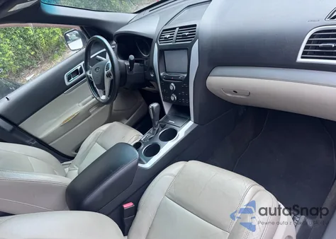 2011 Ford Explorer z USA, uszkodzony, nr VIN 1FMHK7D83BGA41444